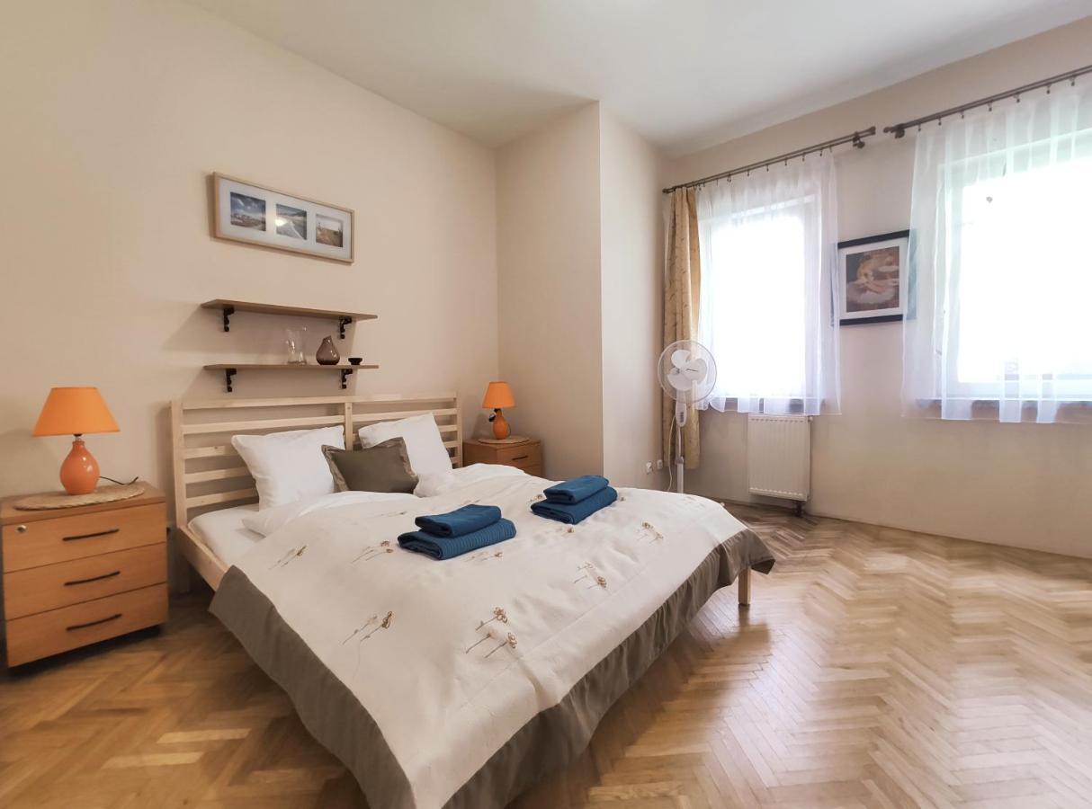 Plac Nowy 8A By Homeprime Краків Екстер'єр фото